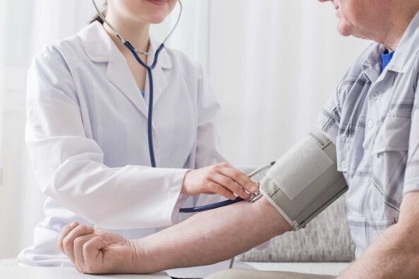 mesure de la pression pour l'hypertension